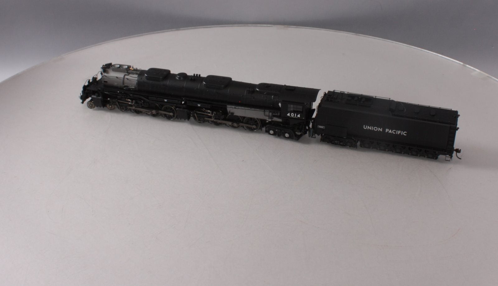 Athearn G97213 HO Union Pacific 4-8-8-4 Big Boy with DCC & Sound Oil Tendr 4014 LN/Box