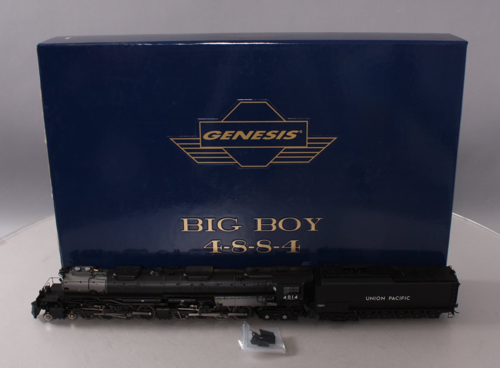 Athearn G97213 HO Union Pacific 4-8-8-4 Big Boy with DCC & Sound Oil Tendr 4014 LN/Box