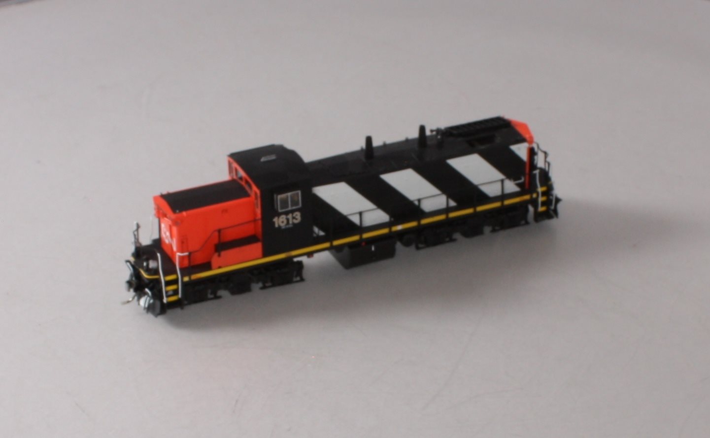 Rapido Trains 10606 HO Canadian National GMD-1A 6-Axle 1600 Diesel w/Sound #1613