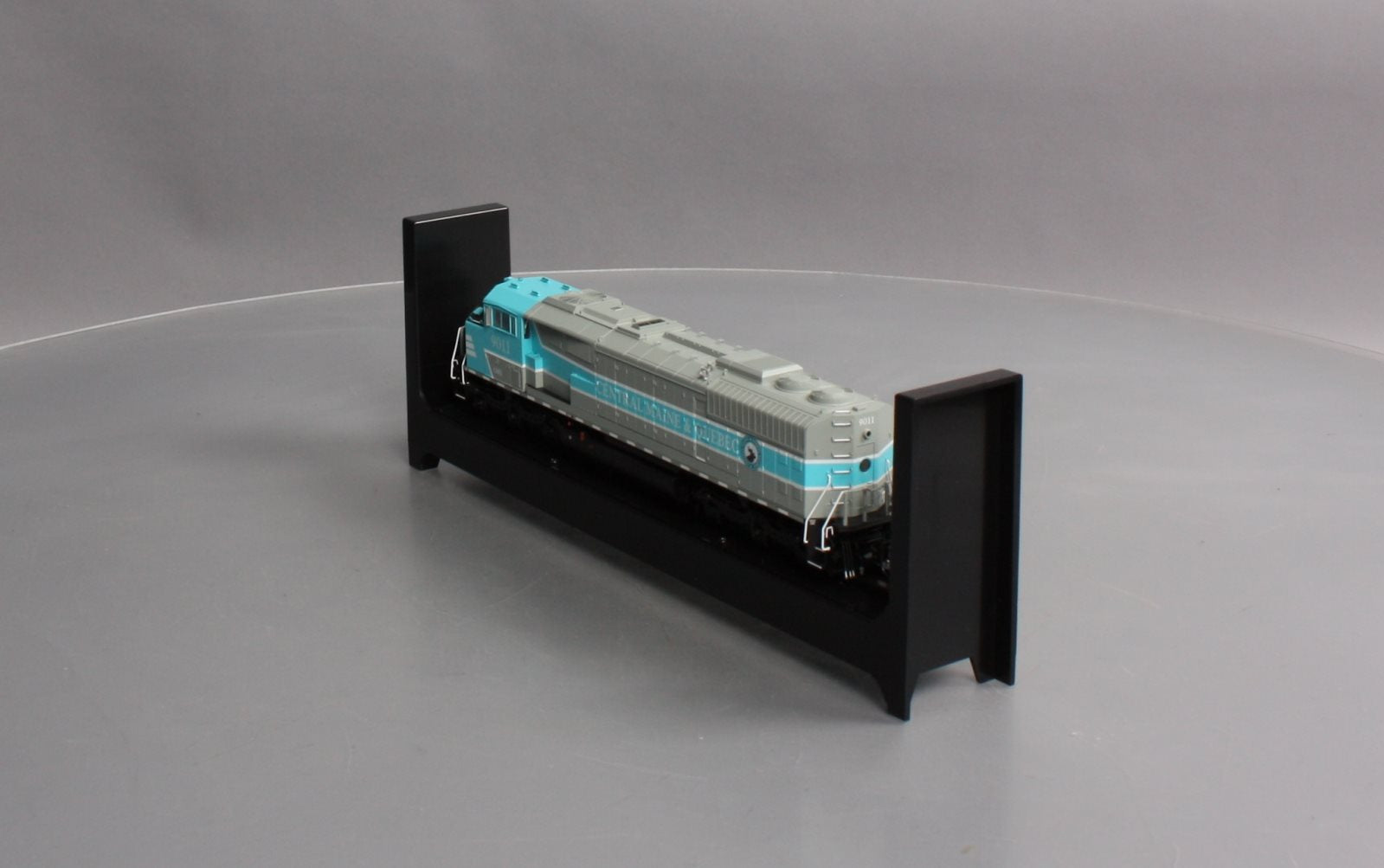 Bowser 24983 HO CM&Q SD40-2F Diesel Locomotive #9011 LN/Box