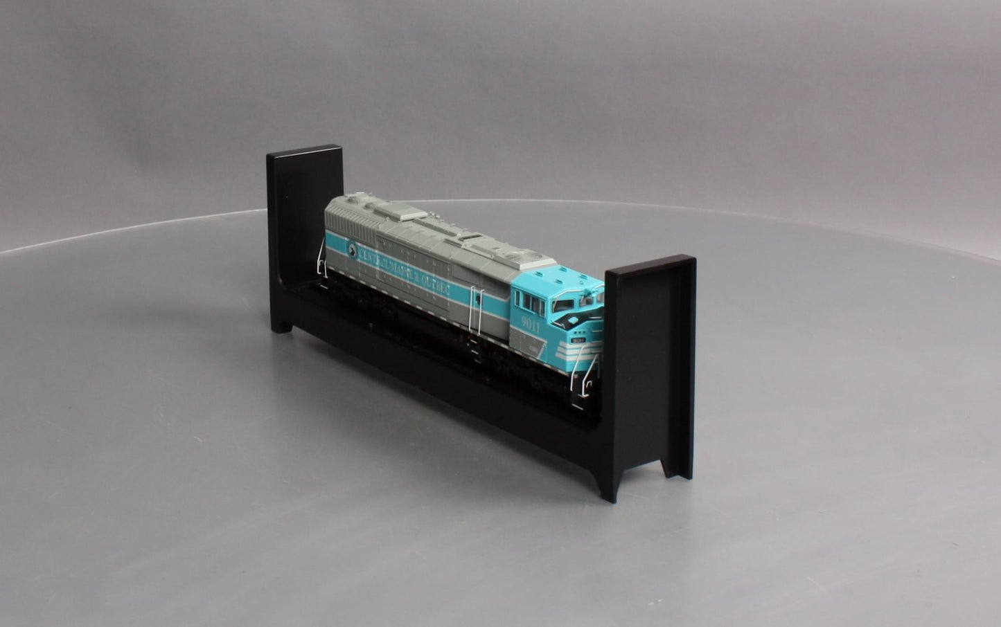 Bowser 24983 HO CM&Q SD40-2F Diesel Locomotive #9011 LN/Box