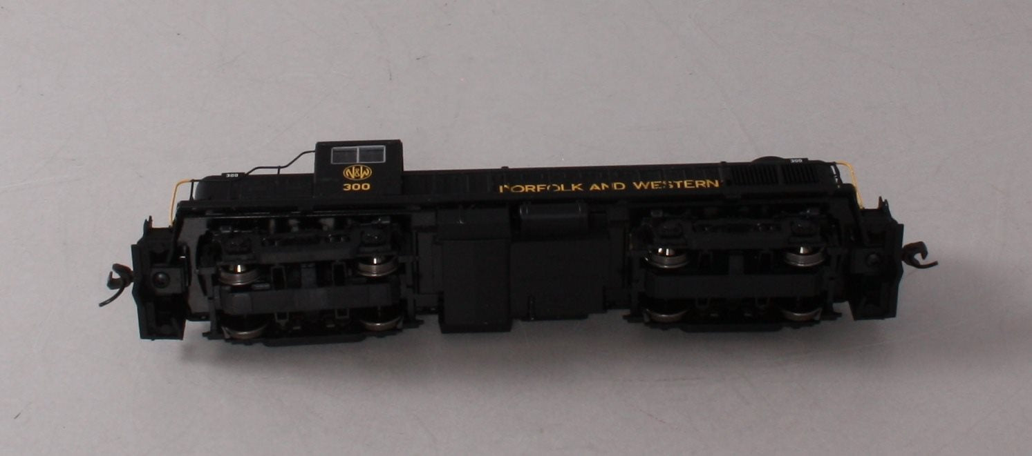 Atlas 7025 HO Scale Norfolk & Western RS-3 Diesel Engine #300 LN/Box