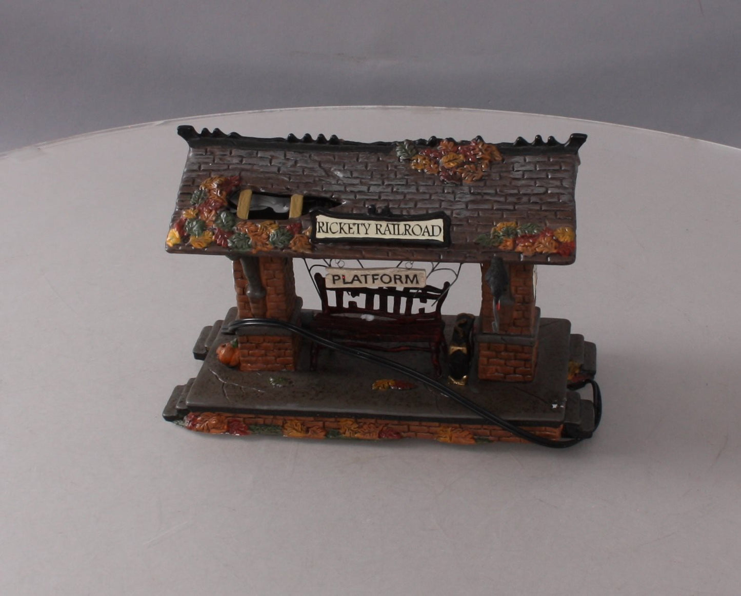 Dept 56 4022432 Halloween Village Rickety Railroad Platform LN/Box