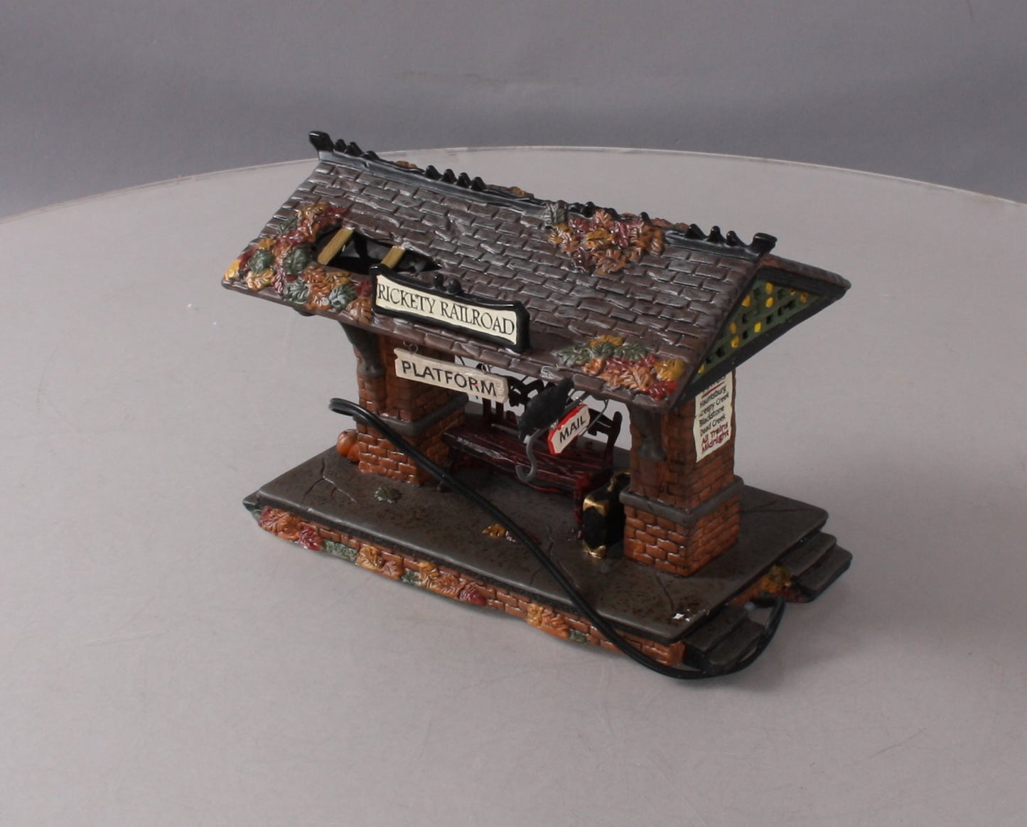 Dept 56 4022432 Halloween Village Rickety Railroad Platform LN/Box