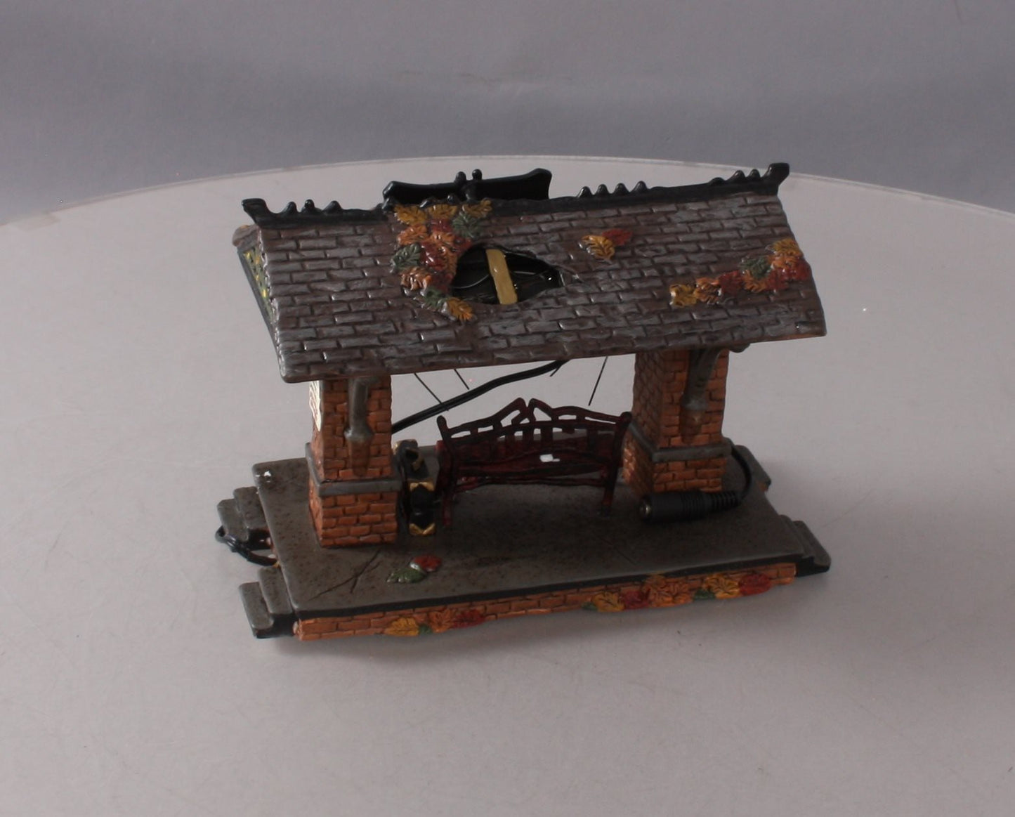 Dept 56 4022432 Halloween Village Rickety Railroad Platform LN/Box