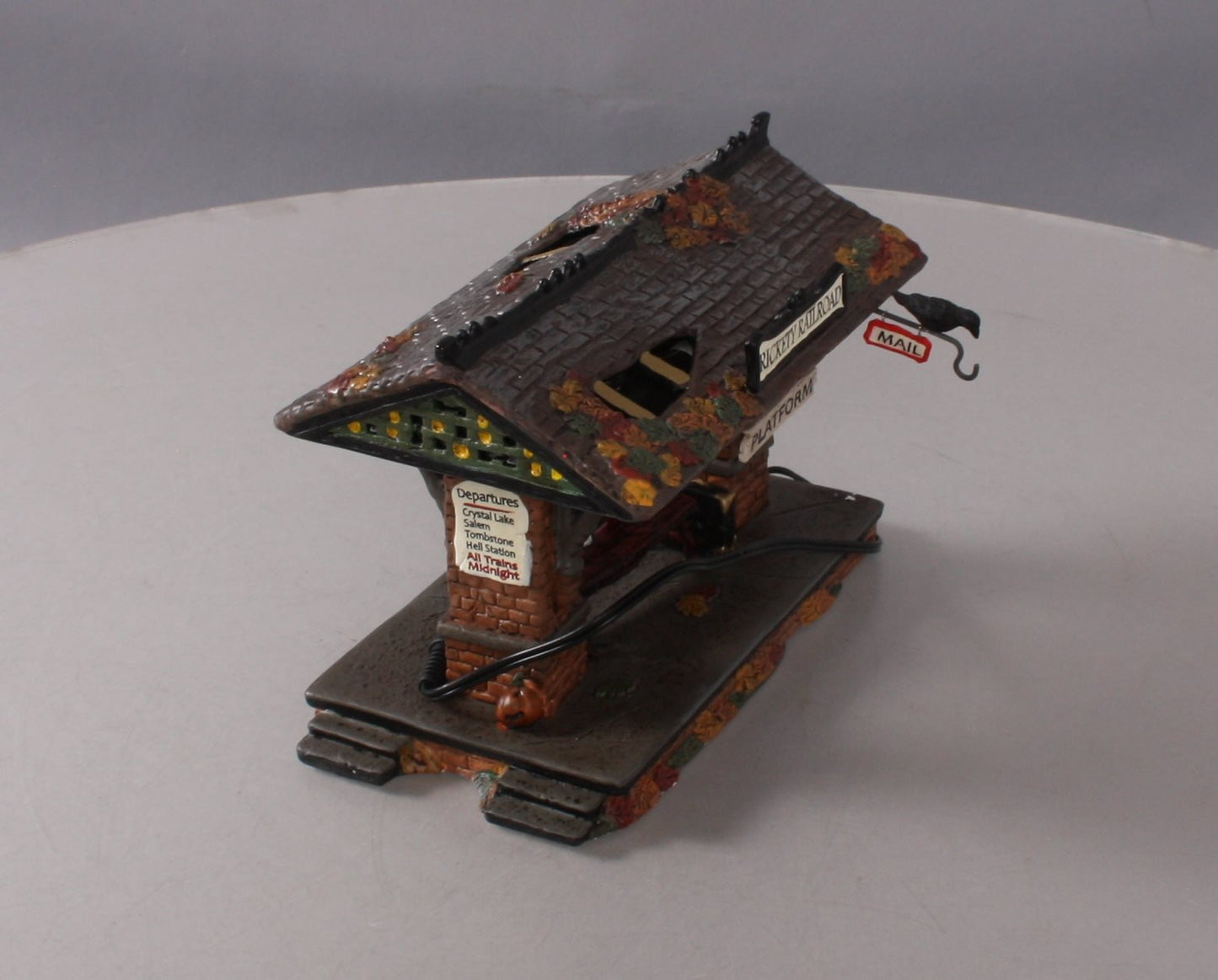 Dept 56 4022432 Halloween Village Rickety Railroad Platform LN/Box