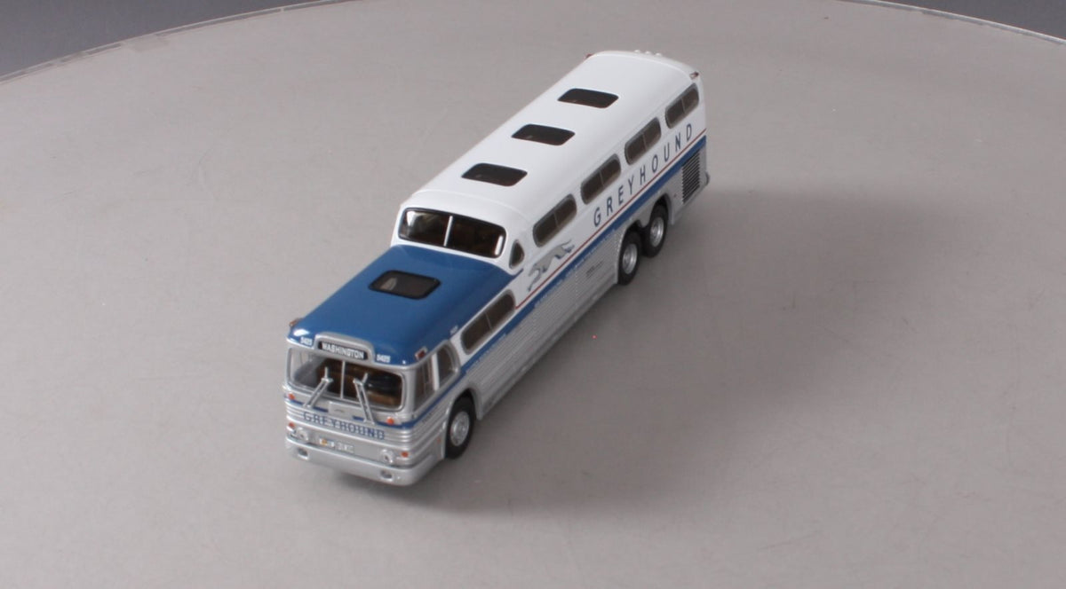Corgi US54409 1:50 GM4501 Greyhound Scenicrusier Washington, DC