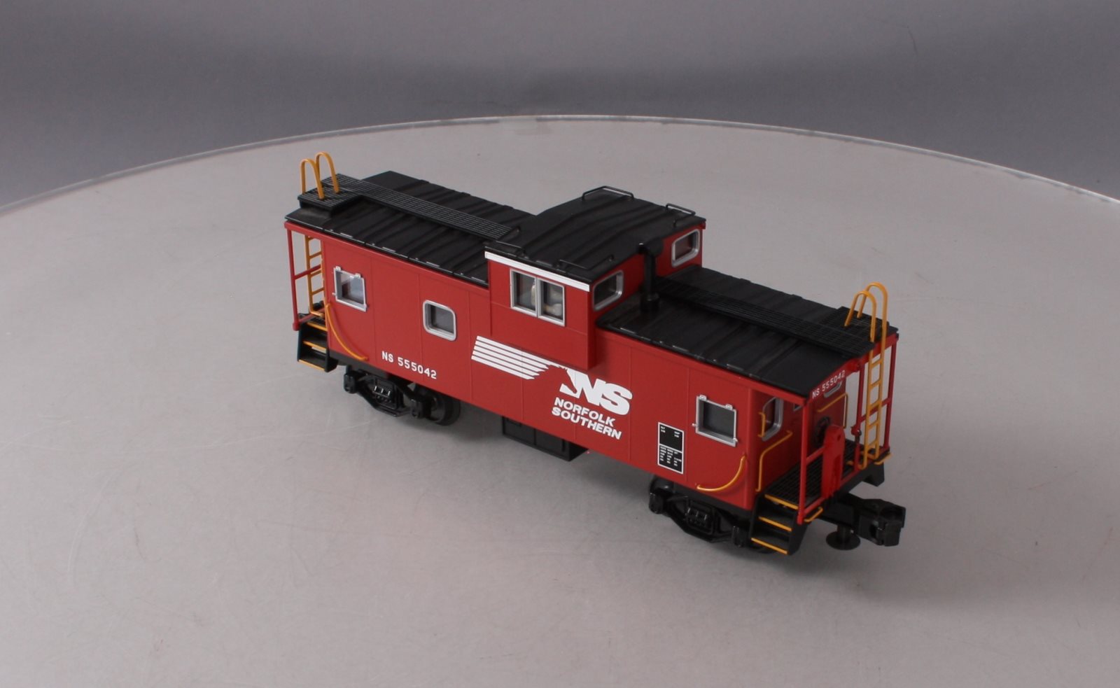 MTH 30-77329 O Scale Norfolk Southern Extended Vision Caboose #555042