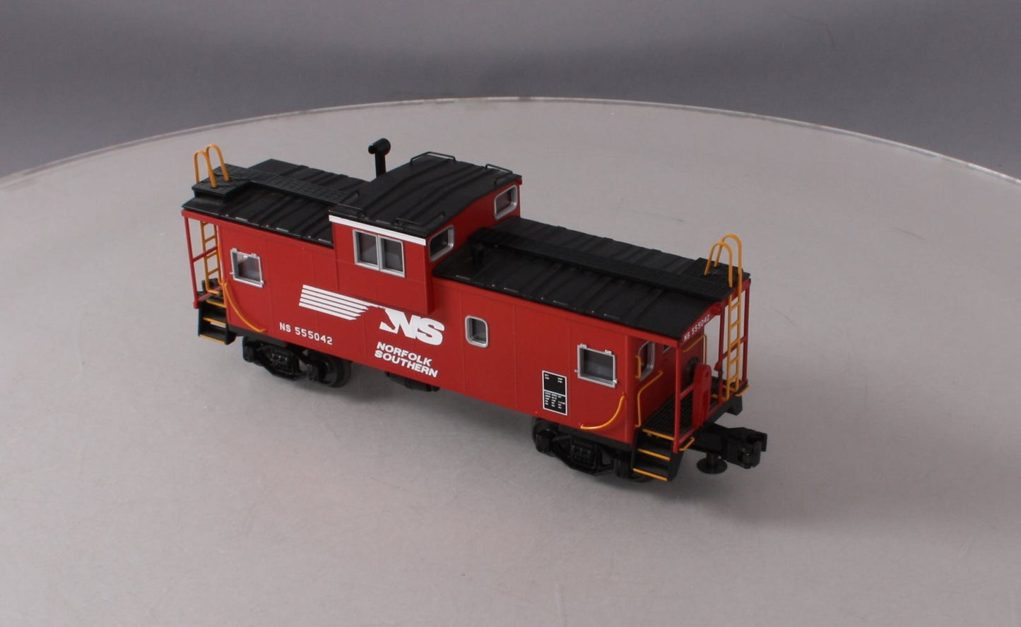 MTH 30-77329 O Scale Norfolk Southern Extended Vision Caboose #555042