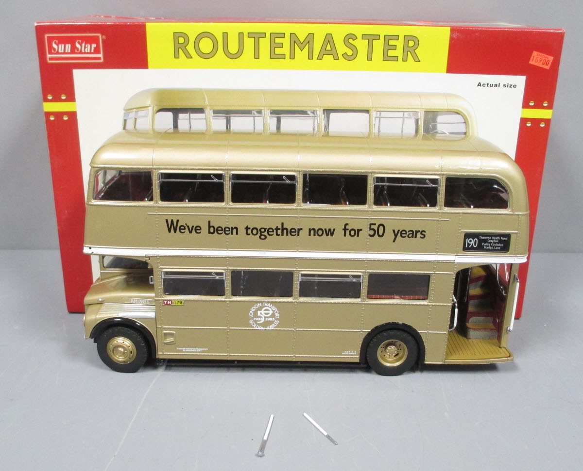 Sunstar 2911 1:24 50th Anniversary Of London Transport-Gold Limited Edition