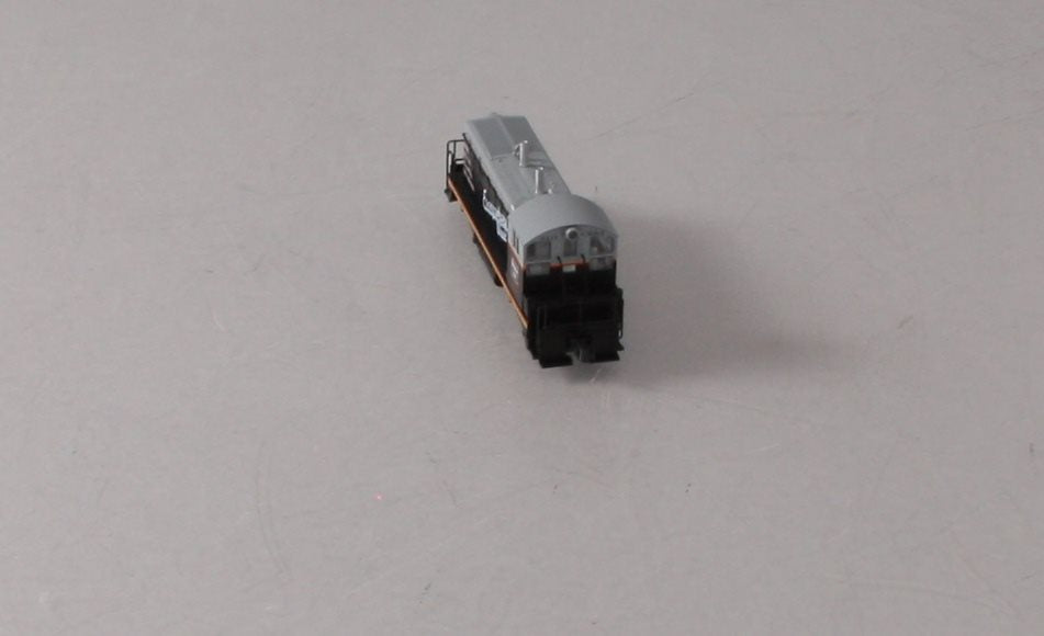 Kato 176-4368 N Chicago, Burlington & Quincy EMD NW2 Diesel Locomotive #9211