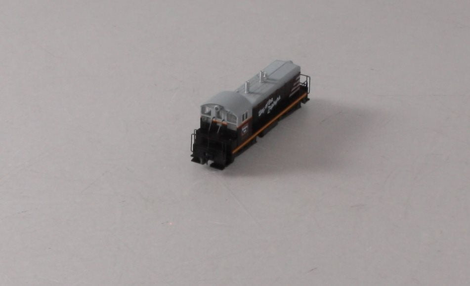 Kato 176-4368 N Chicago, Burlington & Quincy EMD NW2 Diesel Locomotive #9211