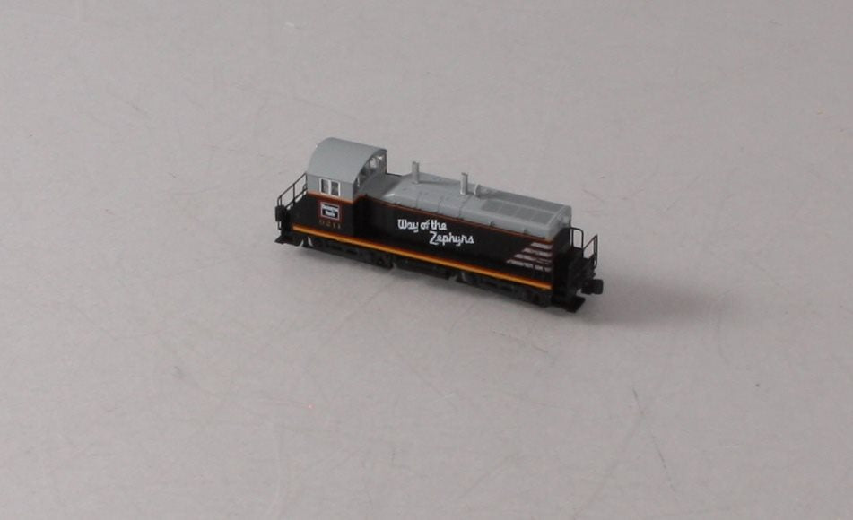 Kato 176-4368 N Chicago, Burlington & Quincy EMD NW2 Diesel Locomotive #9211