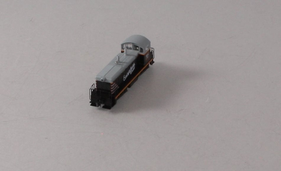 Kato 176-4368 N Chicago, Burlington & Quincy EMD NW2 Diesel Locomotive #9211