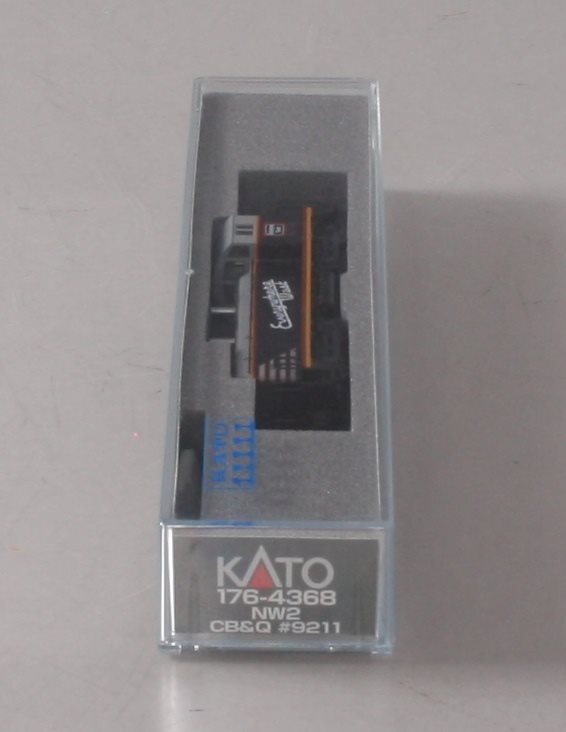 Kato 176-4368 N Chicago, Burlington & Quincy EMD NW2 Diesel Locomotive #9211