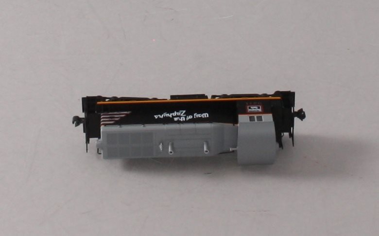 Kato 176-4368 N Chicago, Burlington & Quincy EMD NW2 Diesel Locomotive #9211