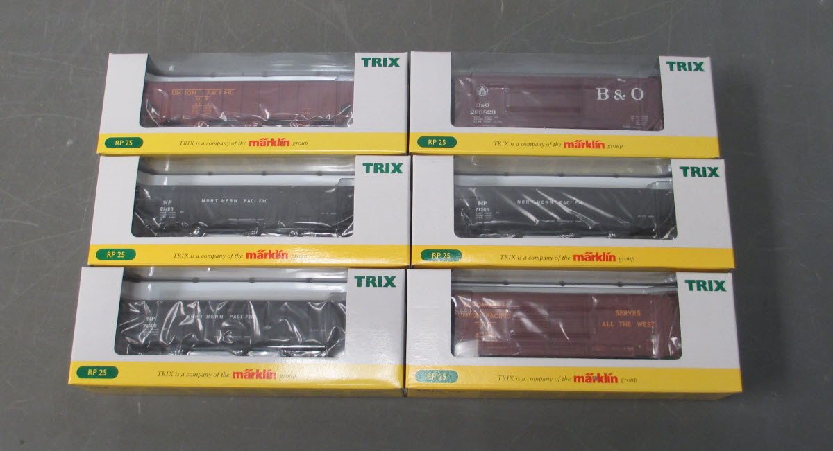 Trix 24902 HO Scale 20 Freight Car Set NIB