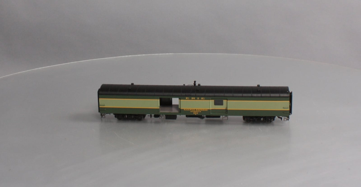 Rapido Trains 106032 HO Erie 73' 6" Smooth Side Baggage-Express Car #204 MT/Box