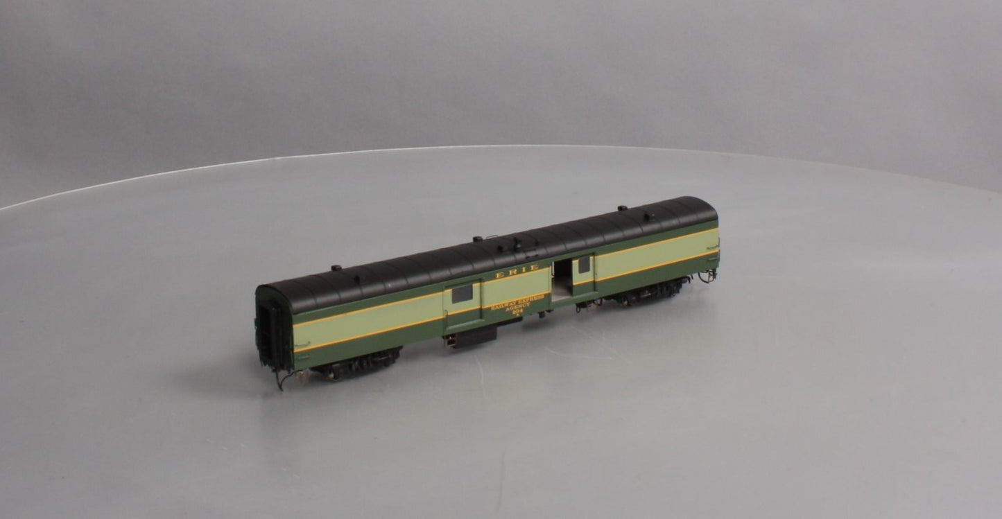 Rapido Trains 106032 HO Erie 73' 6" Smooth Side Baggage-Express Car #204 MT/Box