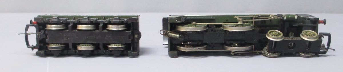 Hornby R817 OO Southern "Eton" 4-4-0 Steam Locomotive #900 EX