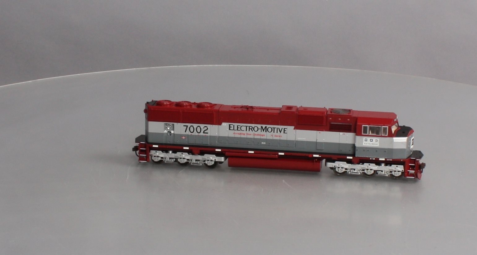 Athearn 0G6118 HO Scale Electro-Motive SD70M Diesel Locomotive #7002 LN/Box