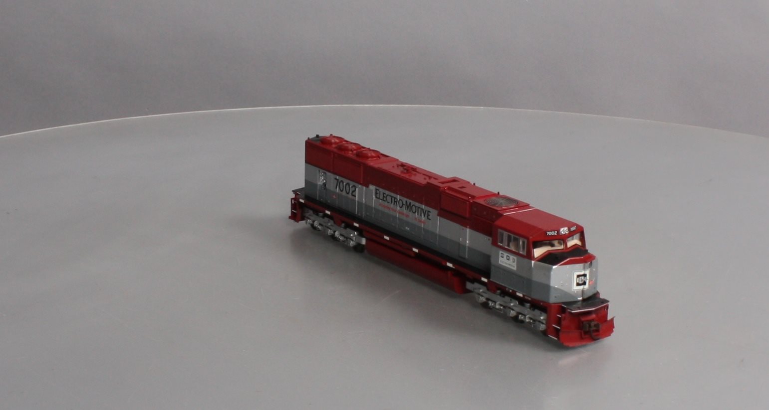 Athearn 0G6118 HO Scale Electro-Motive SD70M Diesel Locomotive #7002 LN/Box
