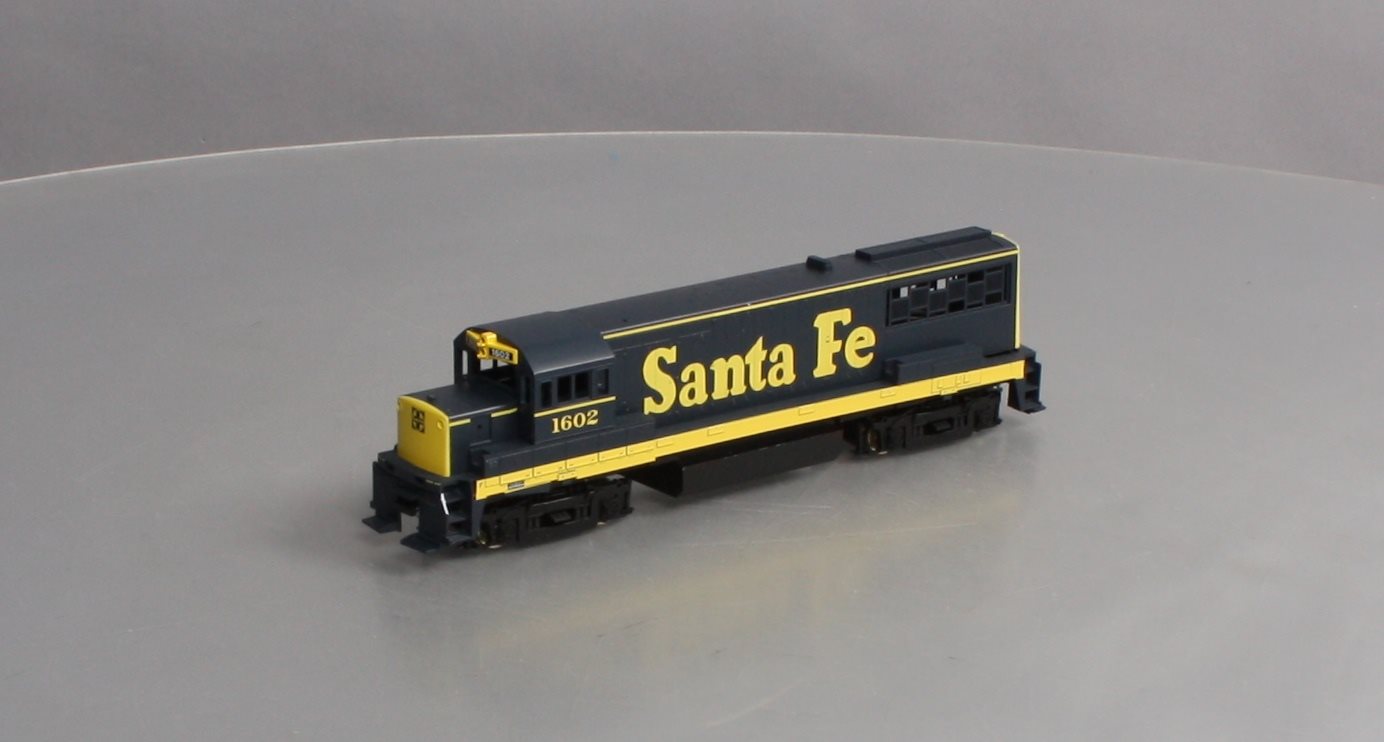 Stewart 7205 HO Santa Fe GE U25B Phase II Diesel Locomotive #1602 LN/Box
