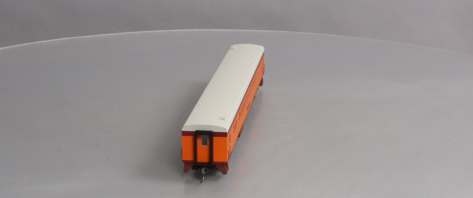 Fox Valley Models 10032 HO Scale Milwaukee Hiawatha Passenger Coach #4437 LN