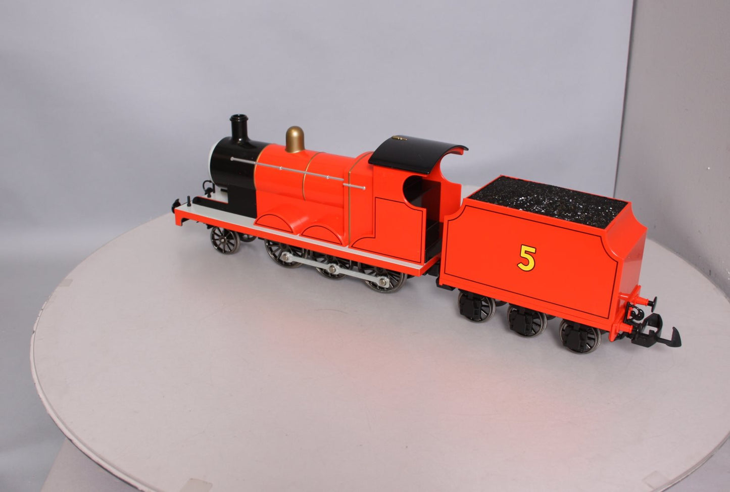 Bachmann 91403 G Scale Thomas & Friends James The Red Engine