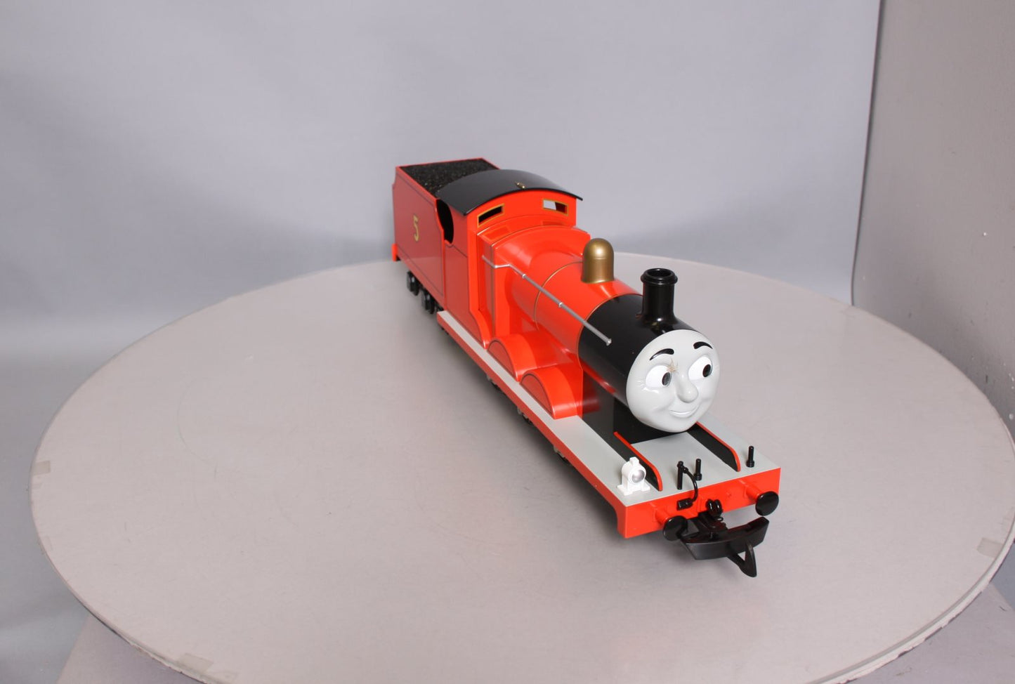 Bachmann 91403 G Scale Thomas & Friends James The Red Engine
