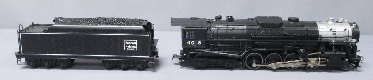 Lionel 6-11386 O Gauge Boston & Maine Berkshire Steam Locomotive & Tender #4018