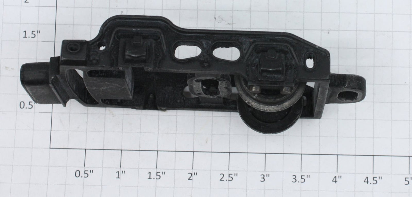 Lionel 700E-256 Hudson Trailer Rear Truck Frame W/One Wheel/Axle