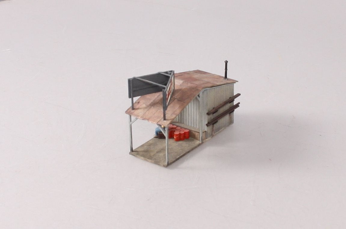 Bar Mills 0802 HO Earls Oil Co. Laser Cut Building - Assembled