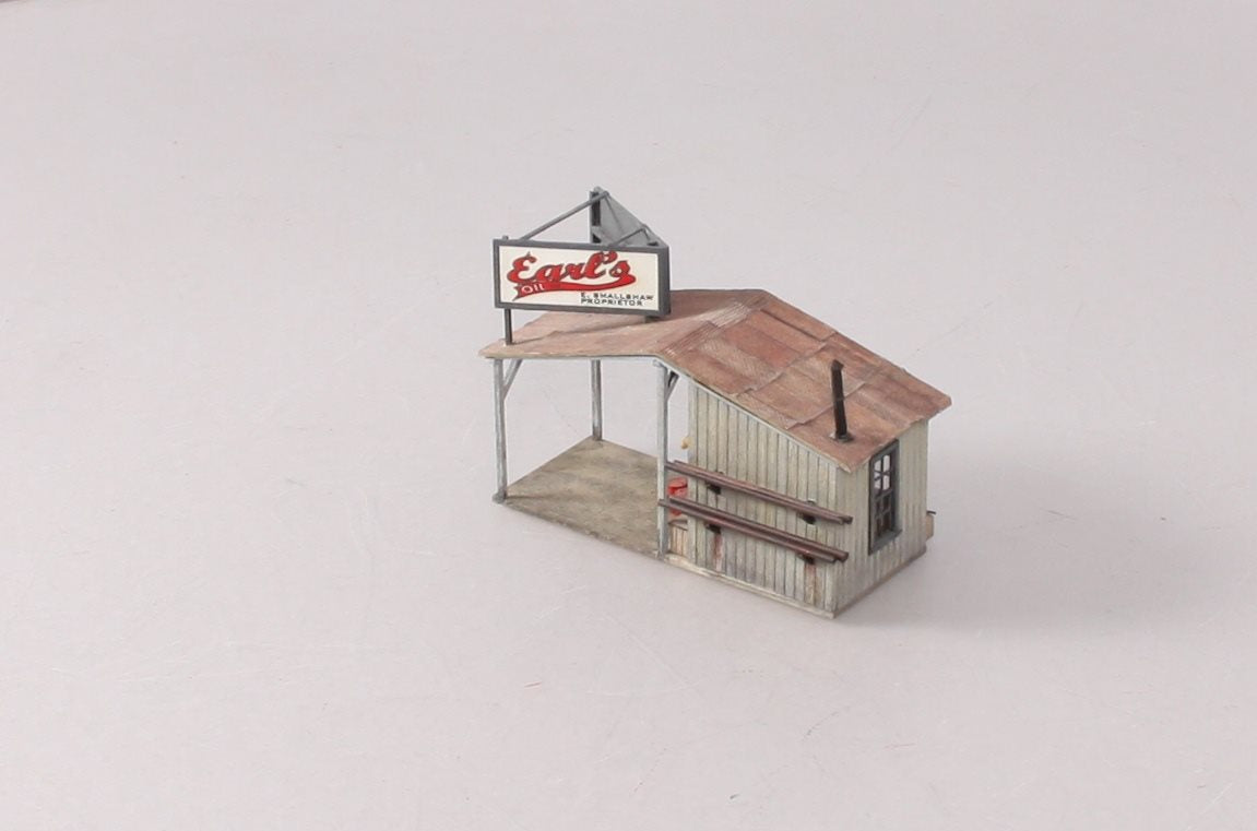 Bar Mills 0802 HO Earls Oil Co. Laser Cut Building - Assembled
