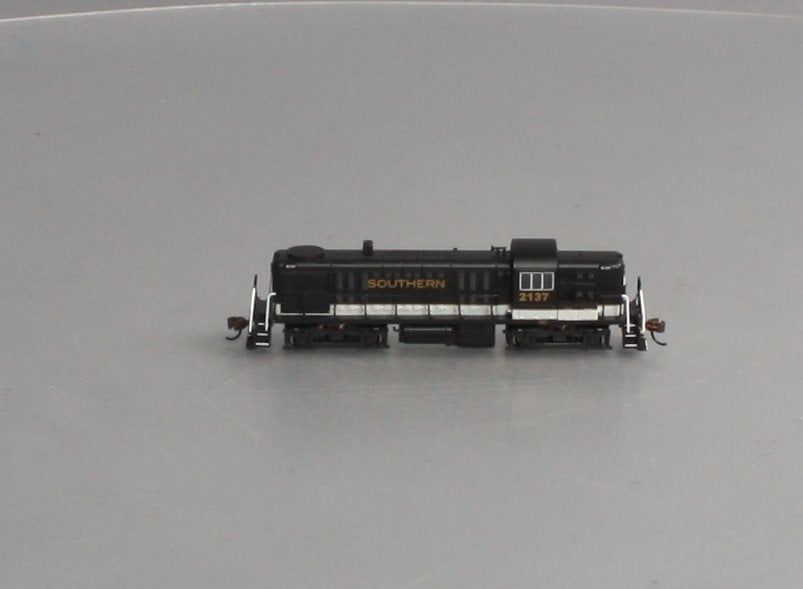 Bachmann 64254 N Scale Southern ALCO RS3 Diesel Locomotive #2137 w/ DCC