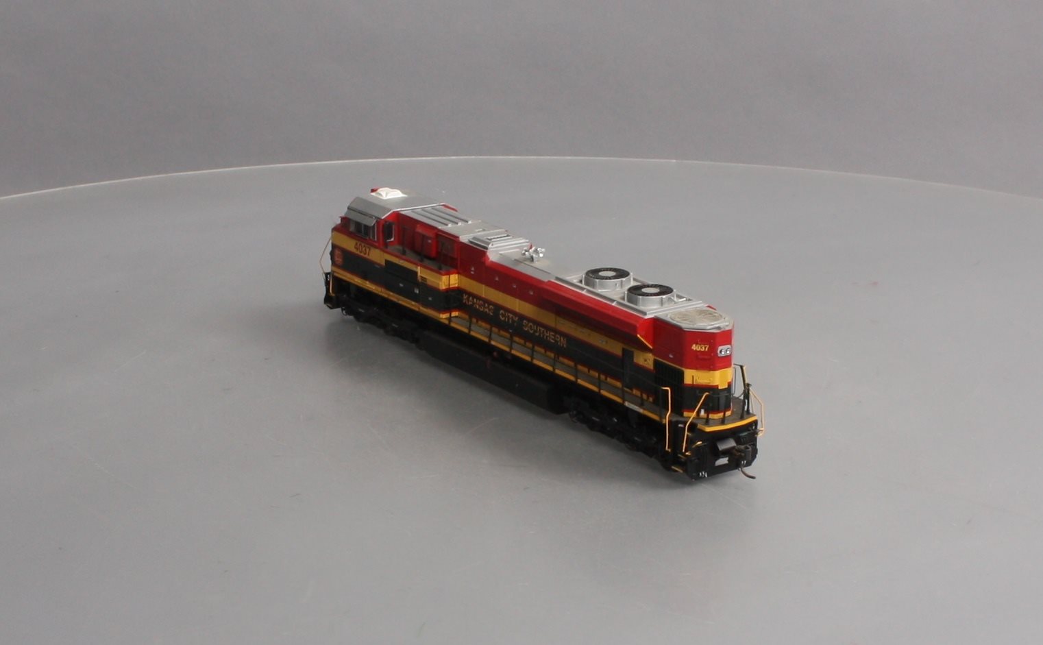Athearn G68516 HO Scale KCS SD70ACe Diesel Engine #4037