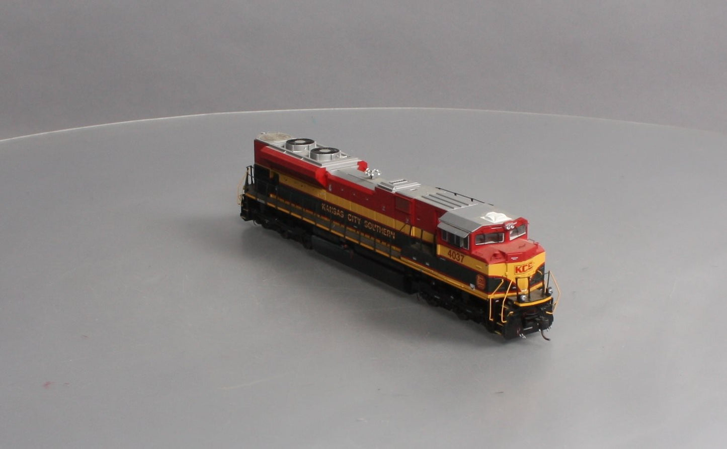 Athearn G68516 HO Scale KCS SD70ACe Diesel Engine #4037