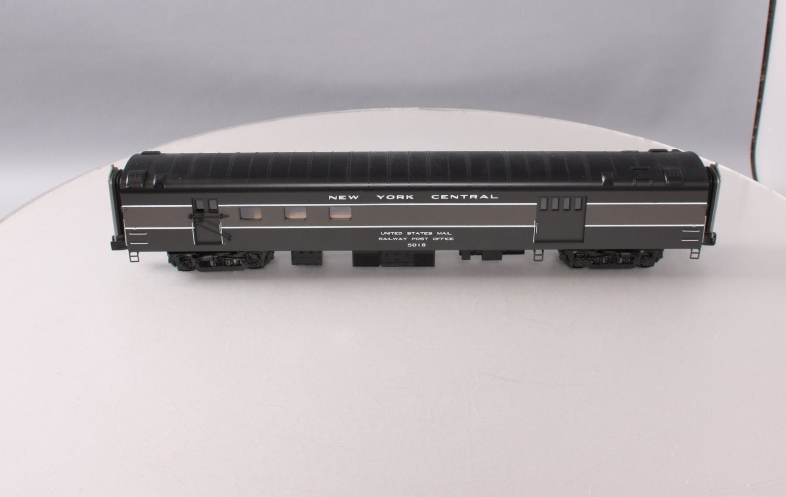 MTH 20-68283 O New York Central 70' Streamlined RPO Passenger Car LN/Box