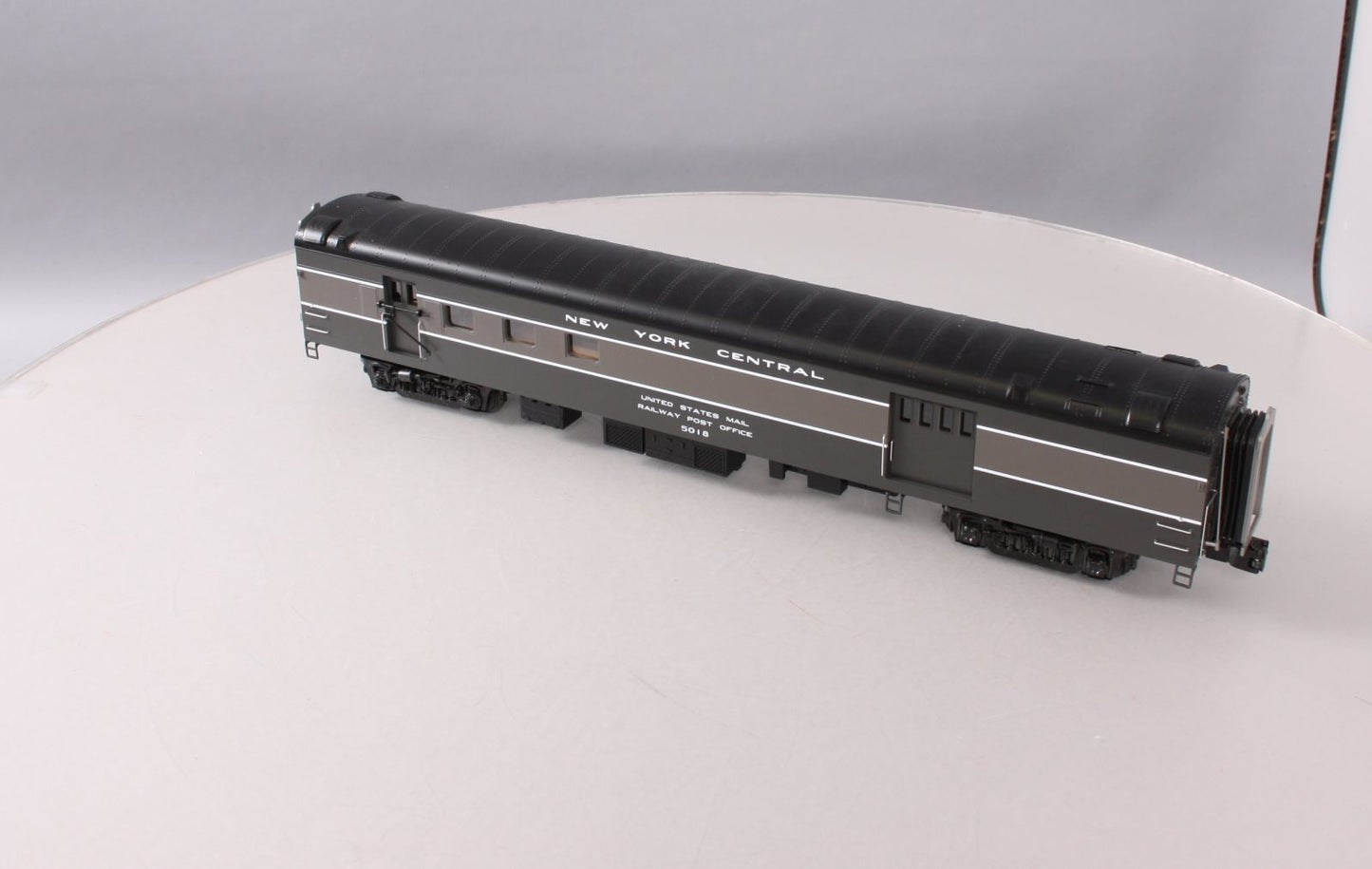 MTH 20-68283 O New York Central 70' Streamlined RPO Passenger Car LN/Box