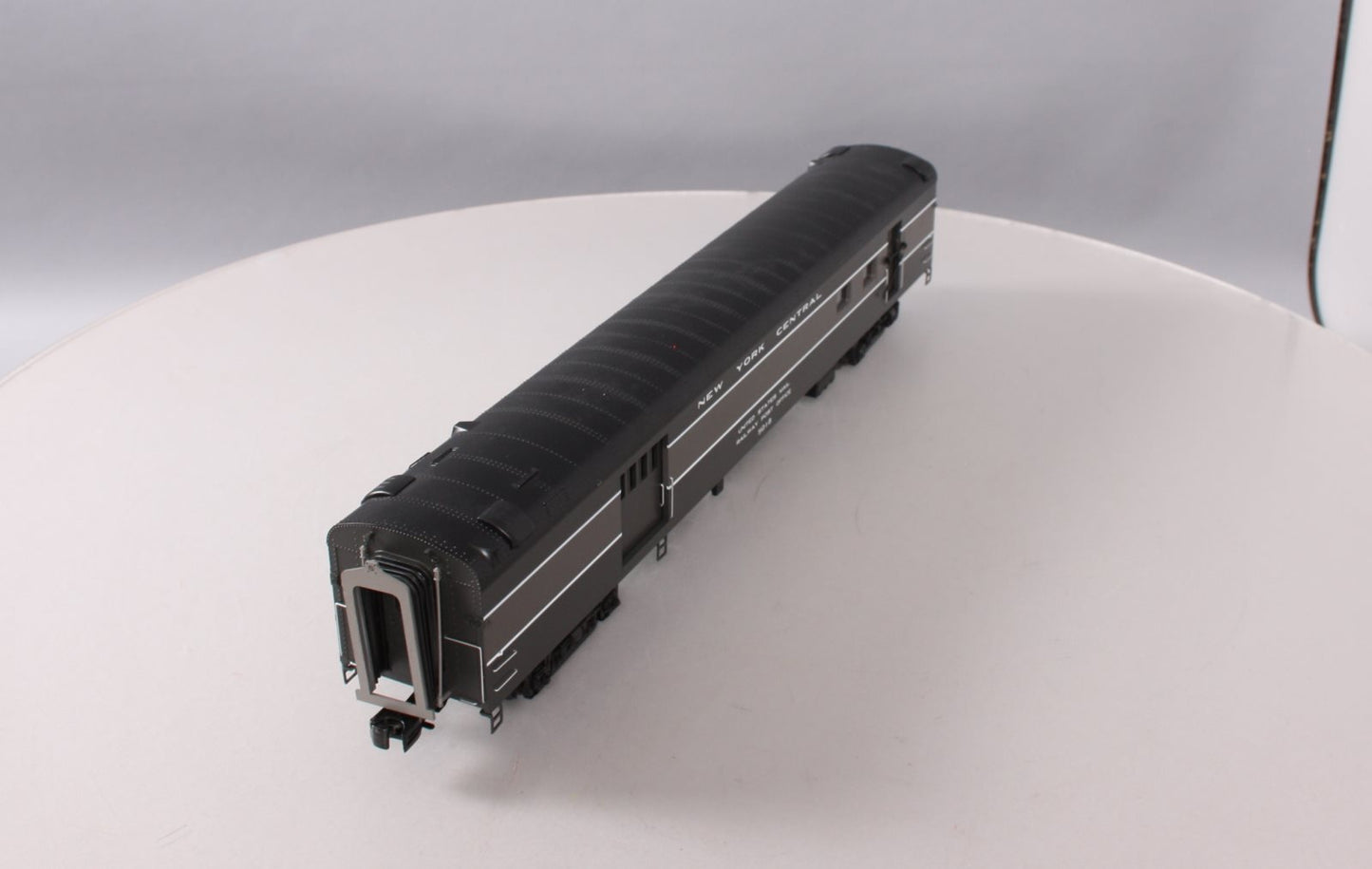 MTH 20-68283 O New York Central 70' Streamlined RPO Passenger Car LN/Box