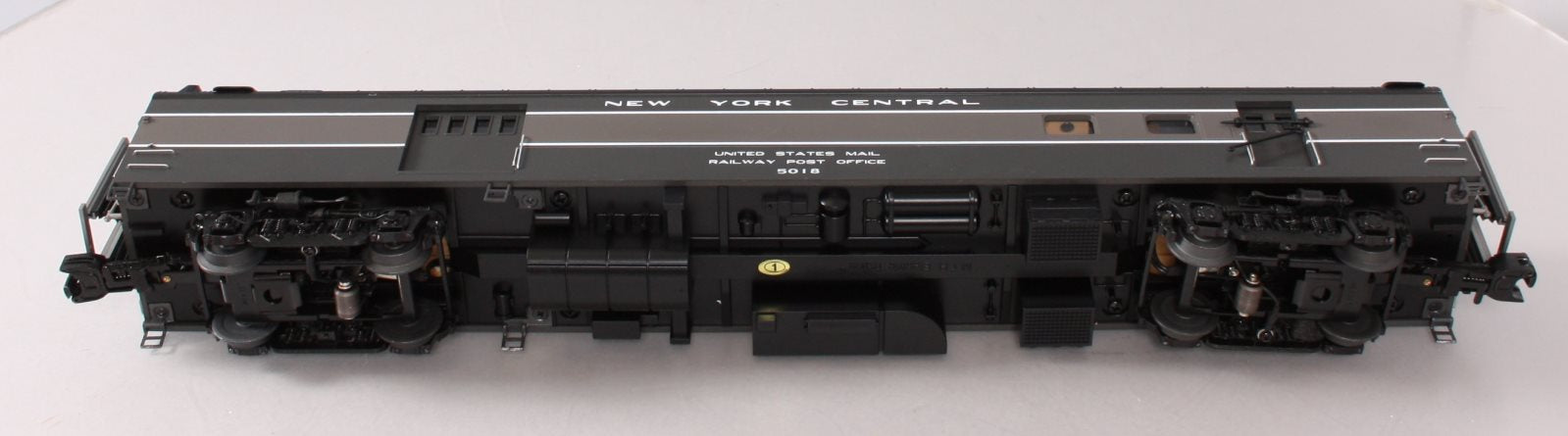 MTH 20-68283 O New York Central 70' Streamlined RPO Passenger Car LN/Box