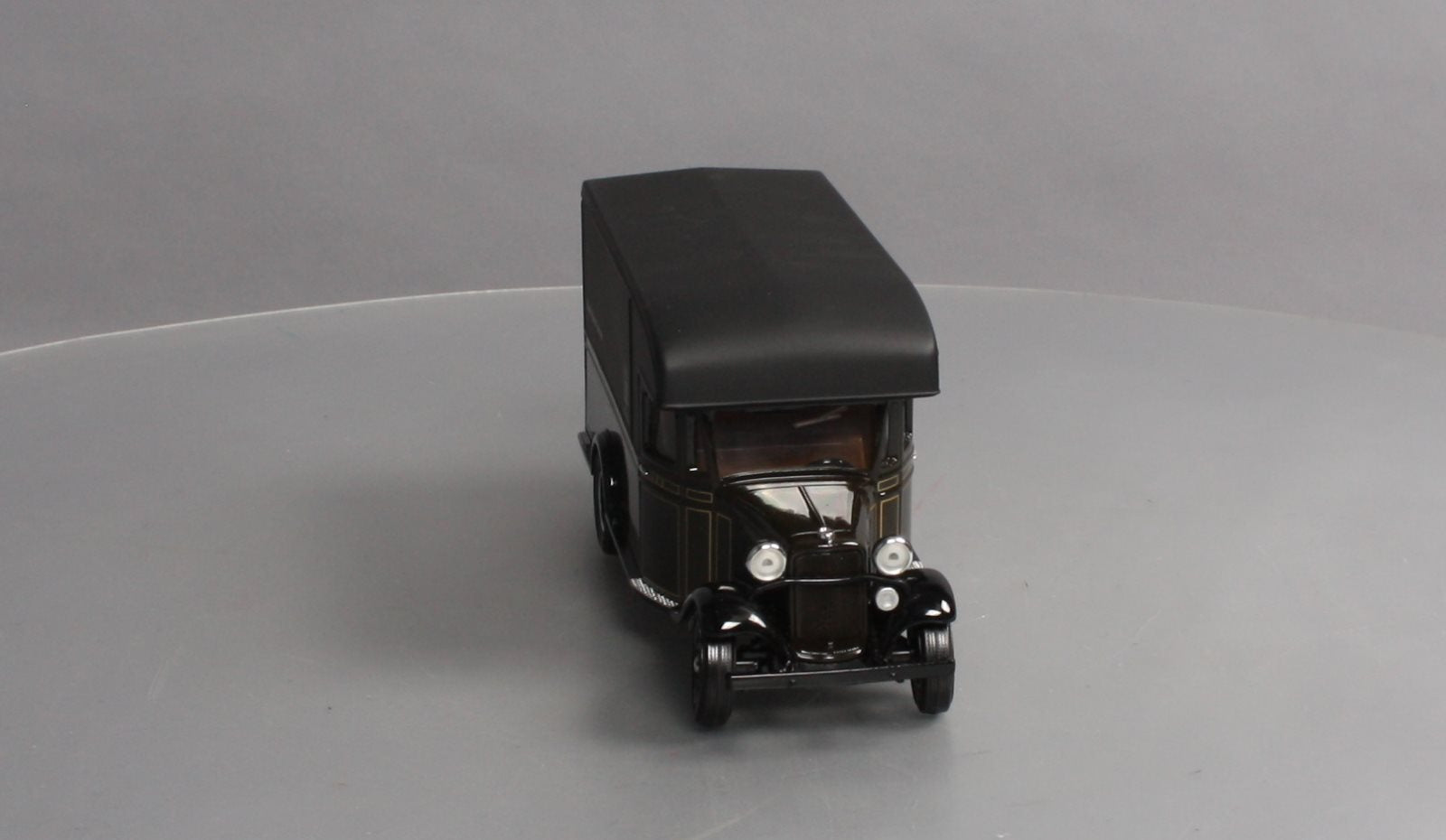 Corporate Express UP1834 1:28 Scale UPS 1934 Ford Delivery Van