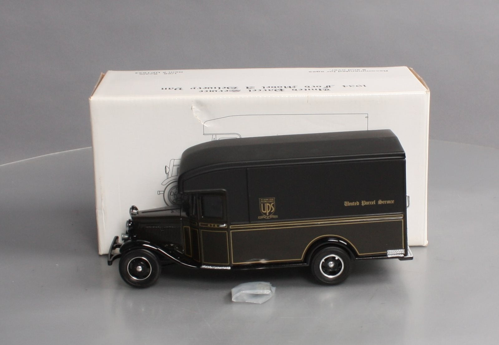 Corporate Express UP1834 1:28 Scale UPS 1934 Ford Delivery Van