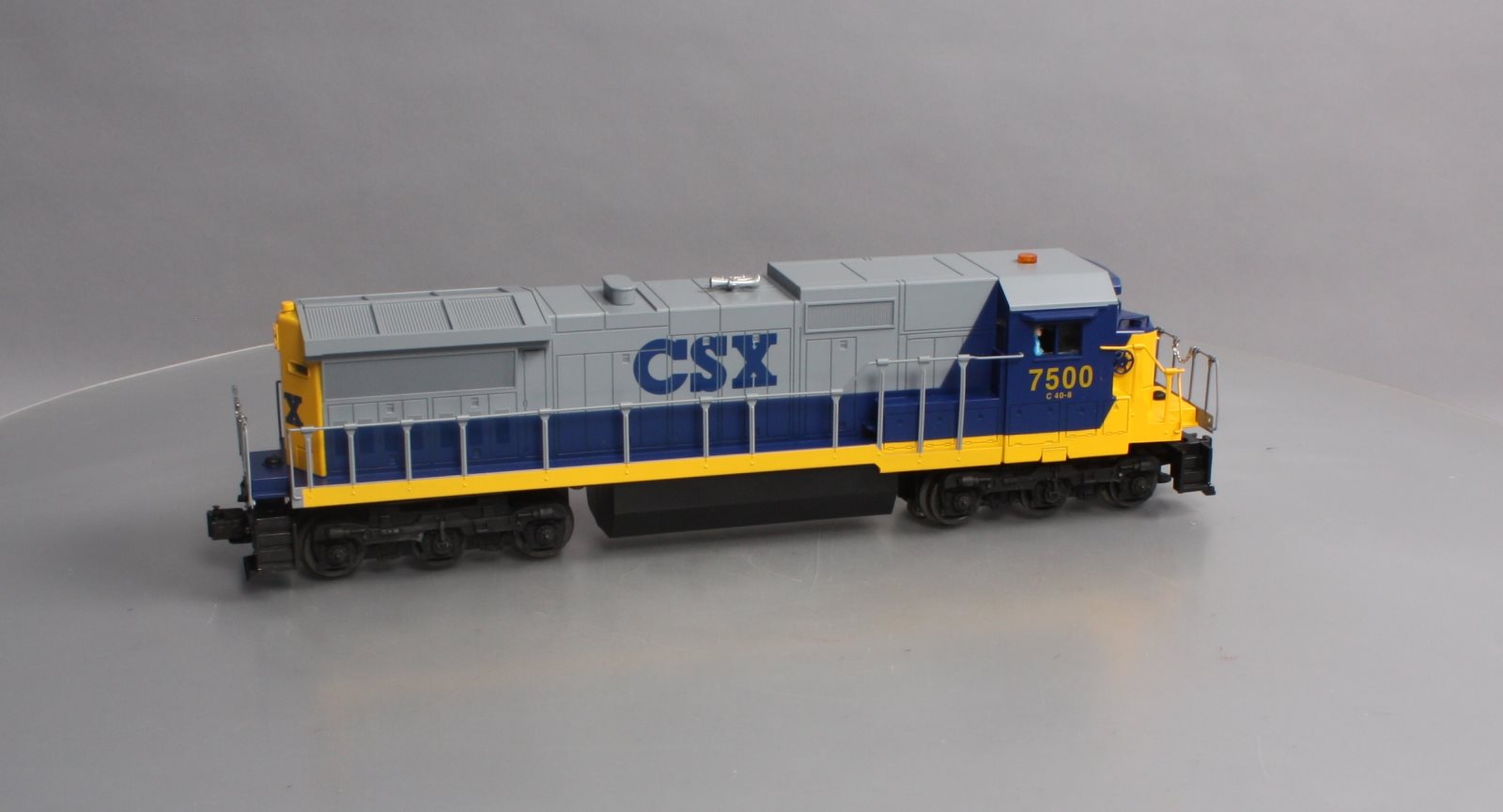 Lionel 6-18214 O Gauge CSX Dash 8 Diesel Locomotive with Horn #7500 EX/Box