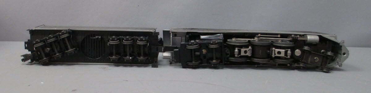 Lionel 6-18067 O Gauge Weathered NYC Commodore Vanderbilt Engine & Tender MT/Box