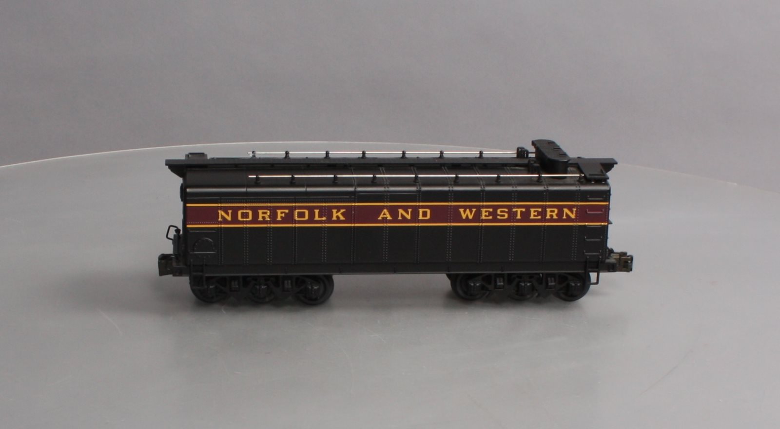 MTH 20-3126 O Gauge Norfolk & Western J-Class Auxiliary Water Tender LN/Box
