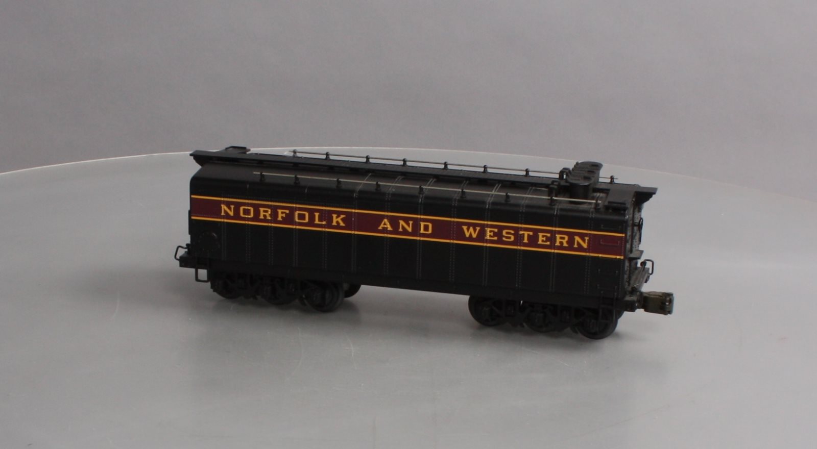 MTH 20-3126 O Gauge Norfolk & Western J-Class Auxiliary Water Tender LN/Box