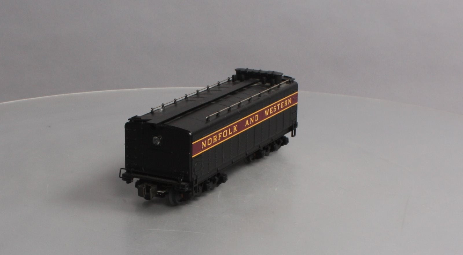 MTH 20-3126 O Gauge Norfolk & Western J-Class Auxiliary Water Tender LN/Box