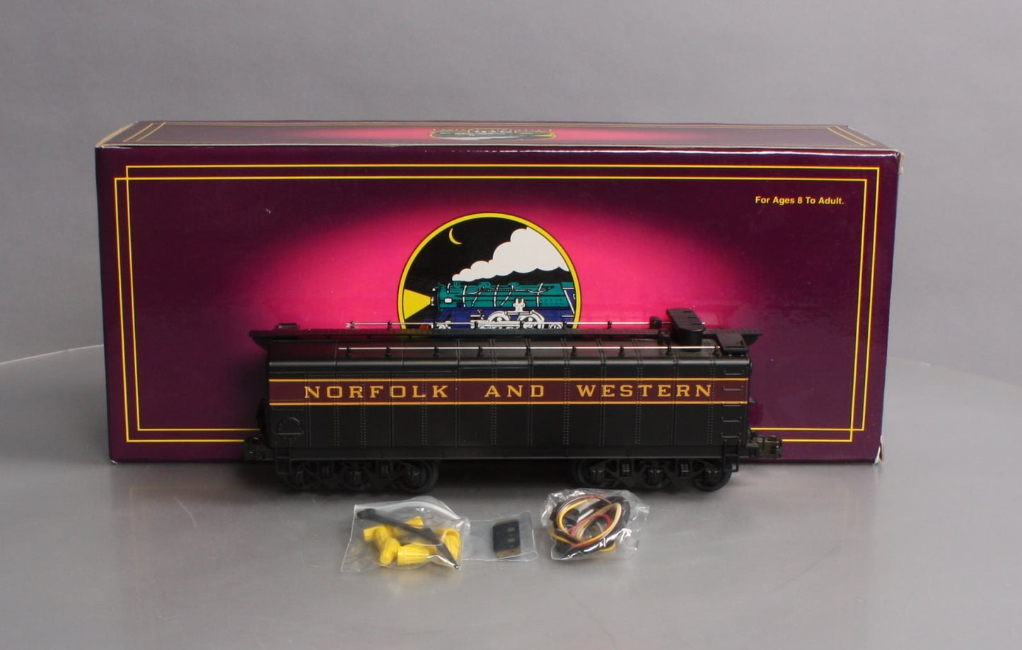 MTH 20-3126 O Gauge Norfolk & Western J-Class Auxiliary Water Tender LN/Box