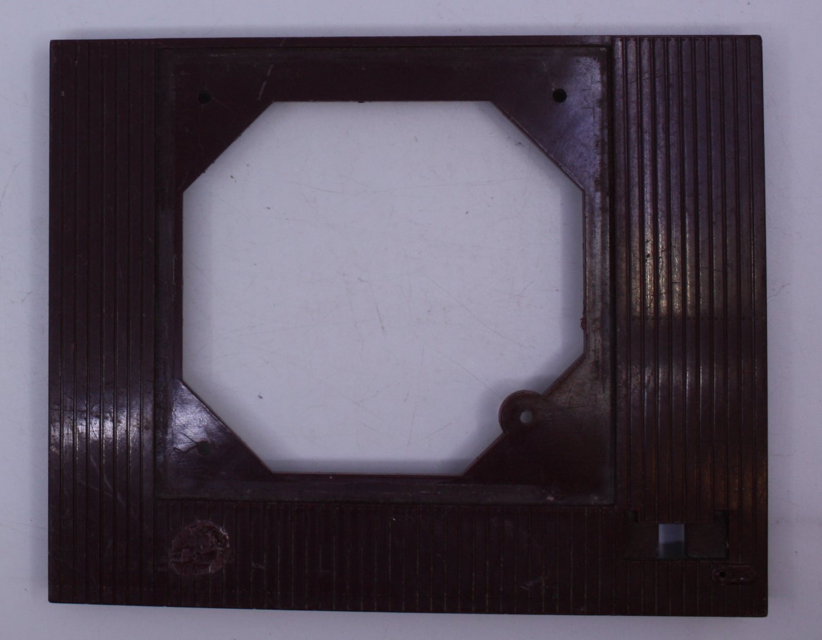 Lionel 445-8X2 Maroon Base-Damaged